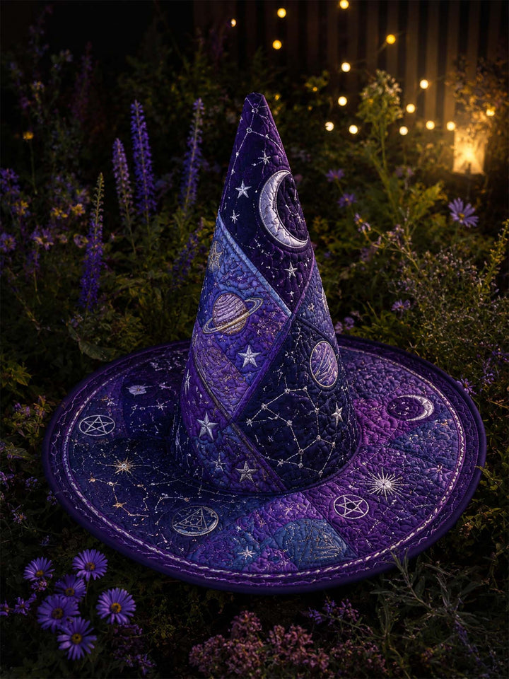 Chapeau de sorcière matelassé fait main – Monde des érudits sombres et motifs cosmiques