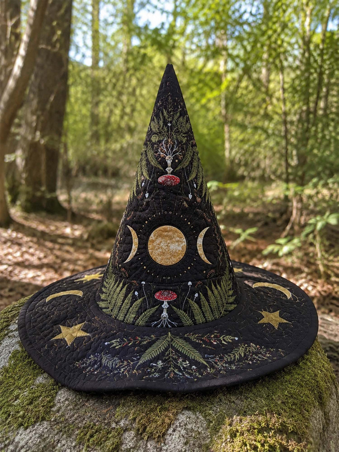 Chapeau de sorcière matelassé fait main – Champignons dans la forêt magique