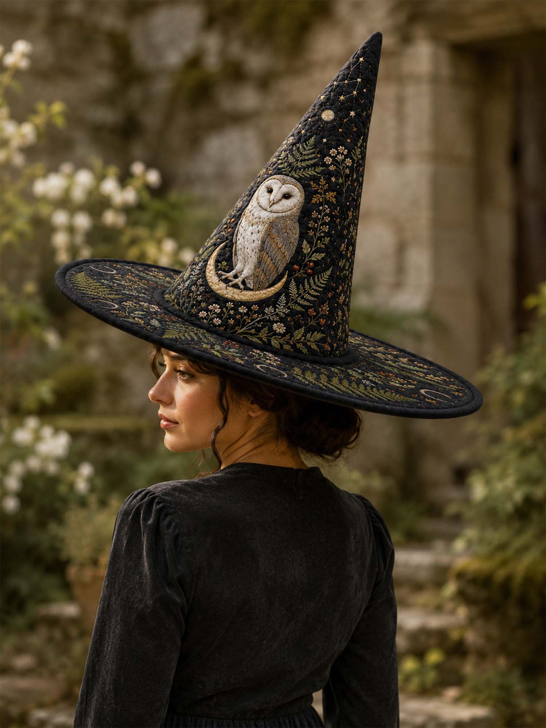 Chapeau de sorcière matelassé fait main – Hibou dans la forêt sombre au clair de lune