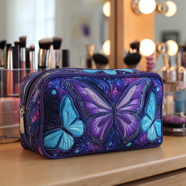 Trousse de maquillage matelassée avec des papillons dans l'herbe NCU0DK10508