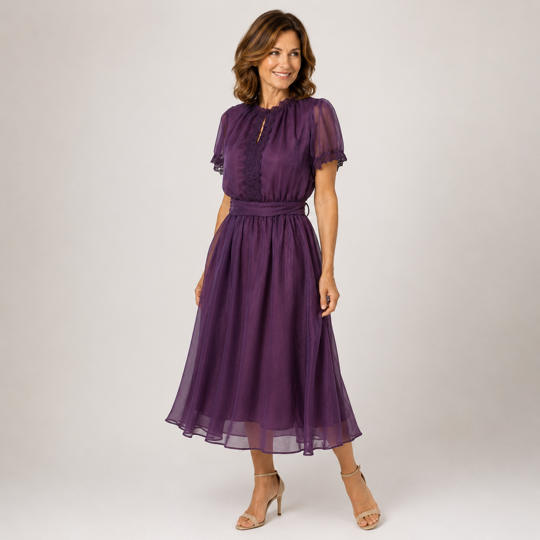 Flavia | Maxi Robe avec Décolleté en Goutte et Bord en Dentelle Chiffon